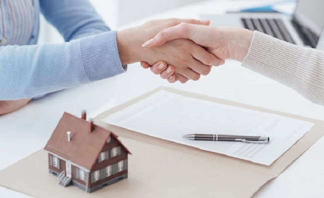 Ký hợp đồng khi mua đất Hòa Xuân đảo vip