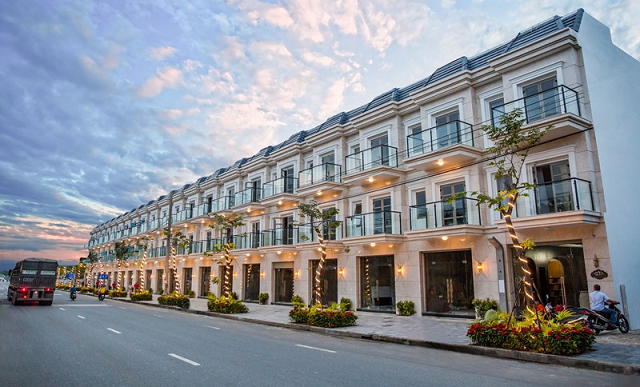 Một dãy Shophouse Lakeside Palace Đà Nẵng